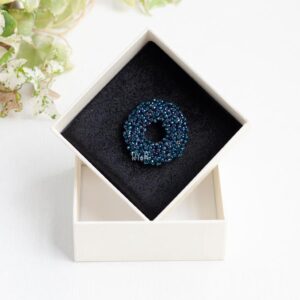 Cài áo Twinkle Donut Brooch kèm hộp RYA 780261